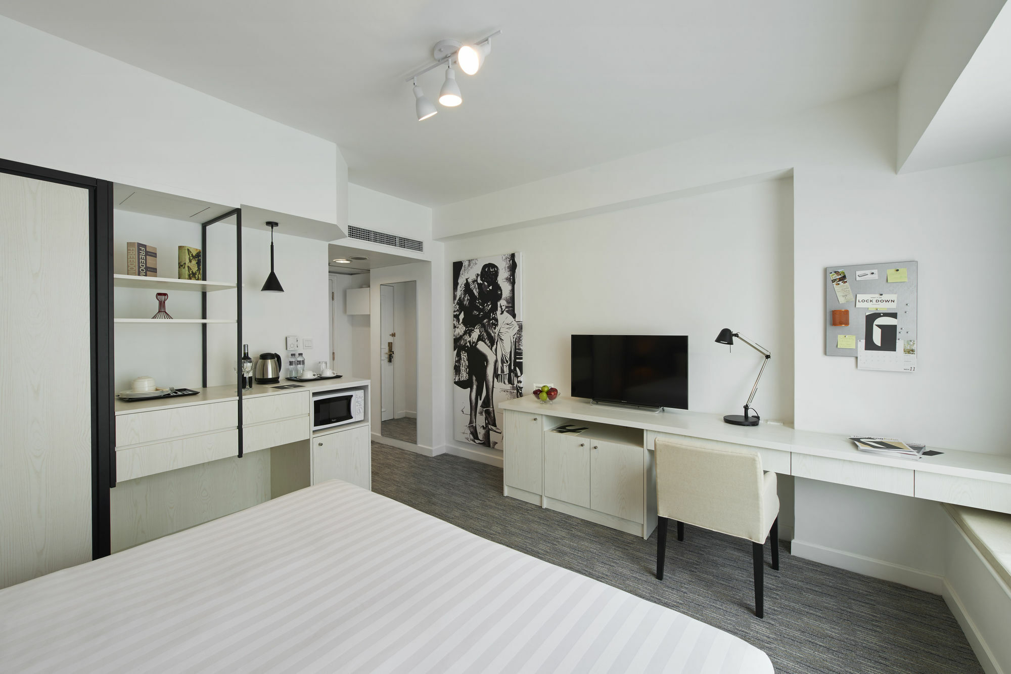 Bay Bridge Lifestyle Retreat, Managed By Tang'S Living Hotel Hong Kong Exterior photo
